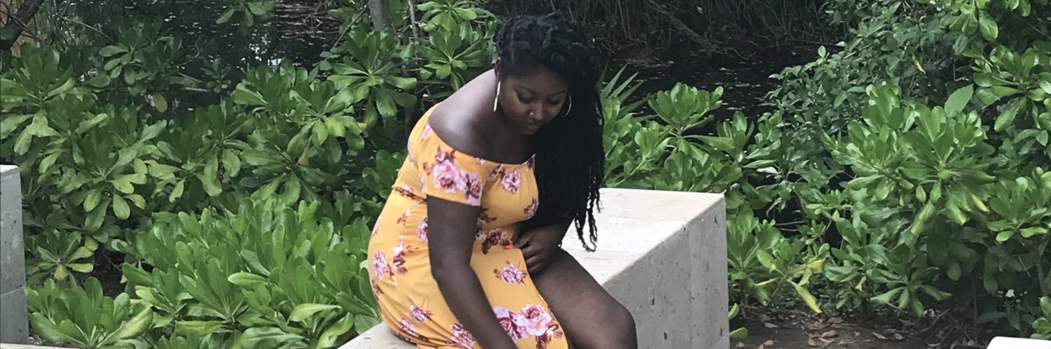 Ellie_Simone_'s profile banner image