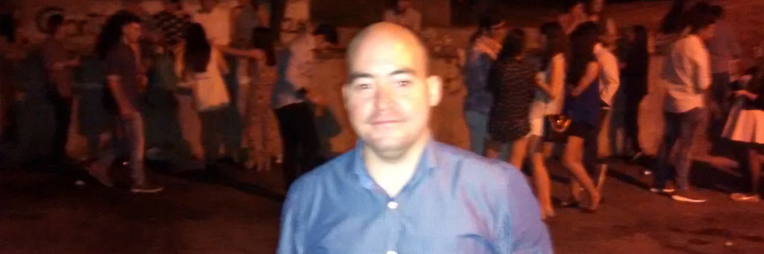 manue_cabrera's profile banner image