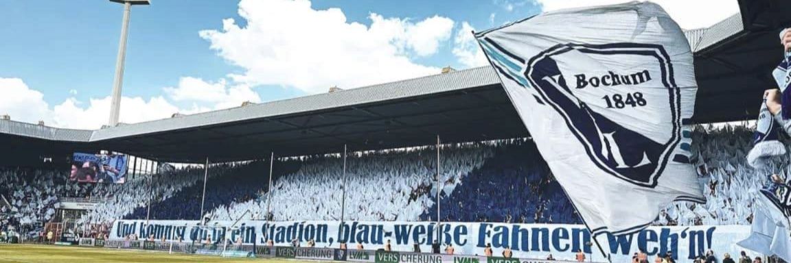 P_Boc 💙🤍 banner