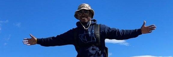 ChrisLuvaLuva's profile banner image