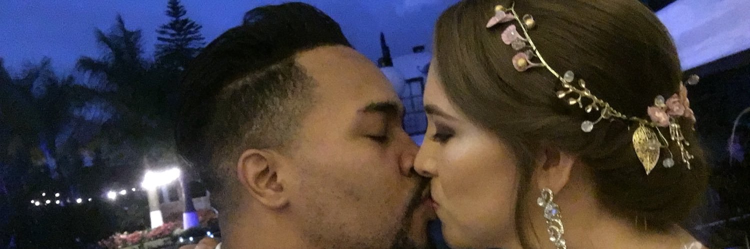 Erving López banner