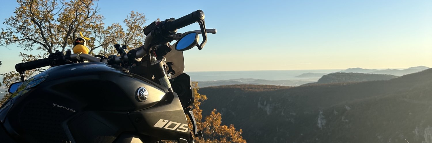 Damien_olv's profile banner image