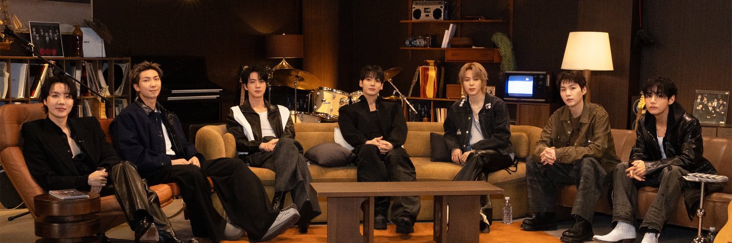 _trivia9's profile banner image