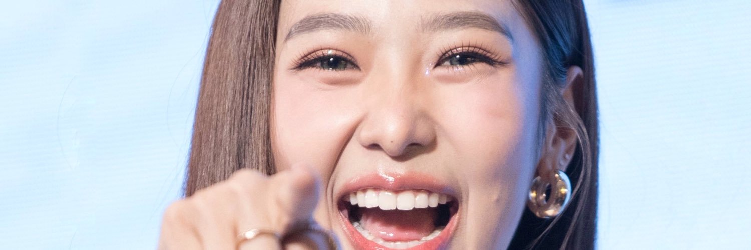 bbbooommmm's profile banner image