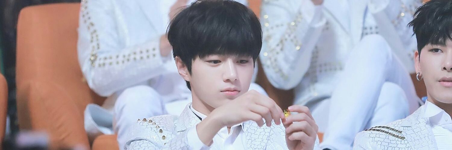 kimmsl_'s profile banner image