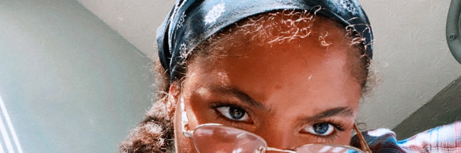 danielleandreaL's profile banner image