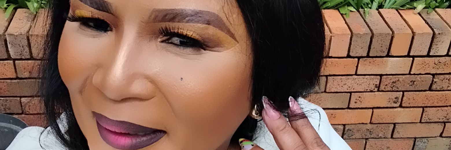 SarahBmoremi's profile banner image
