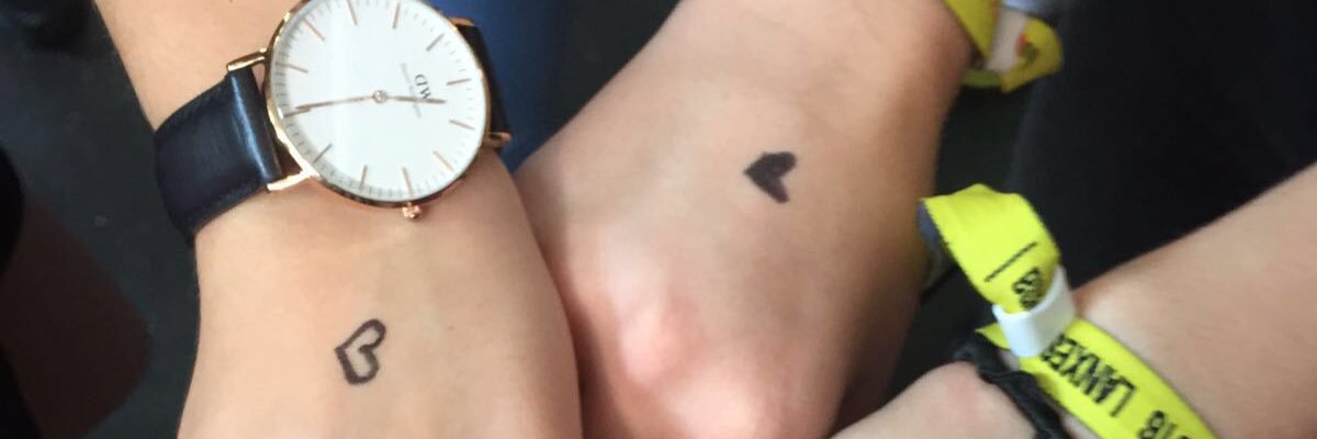 vikviki__'s profile banner image