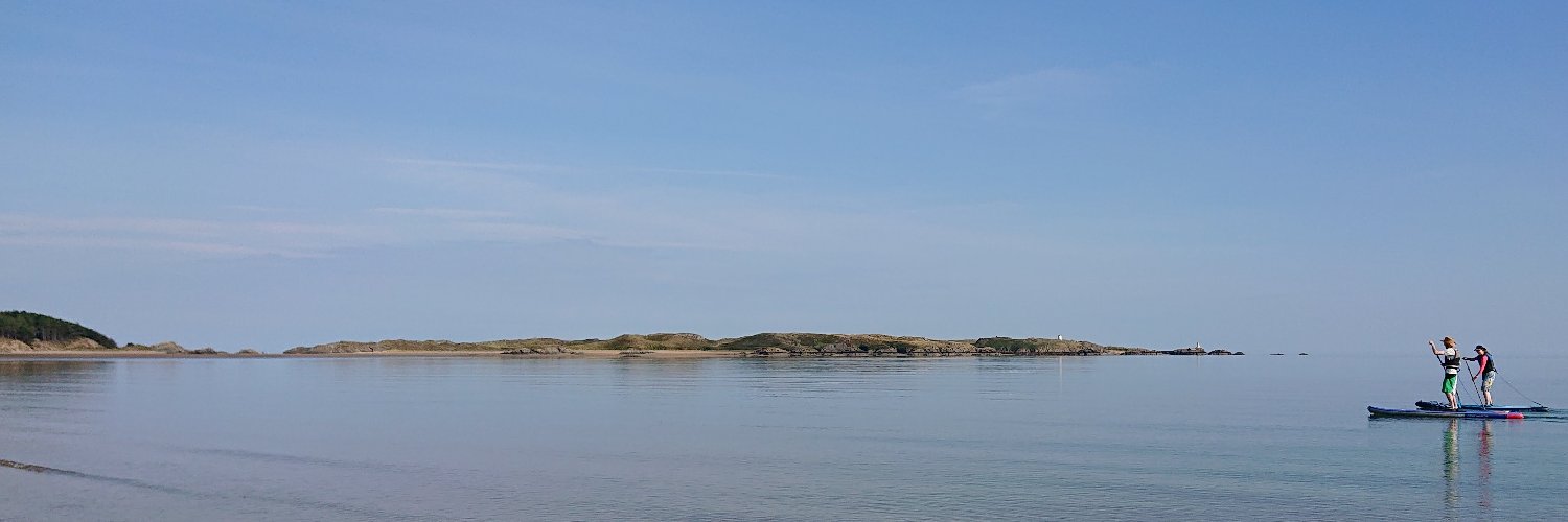 Lesleyann White 🏄‍♀️ banner