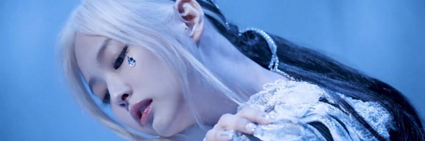 PHUCHIFAH's profile banner image