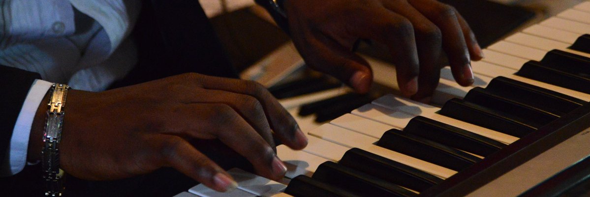 RobenKal's profile banner image