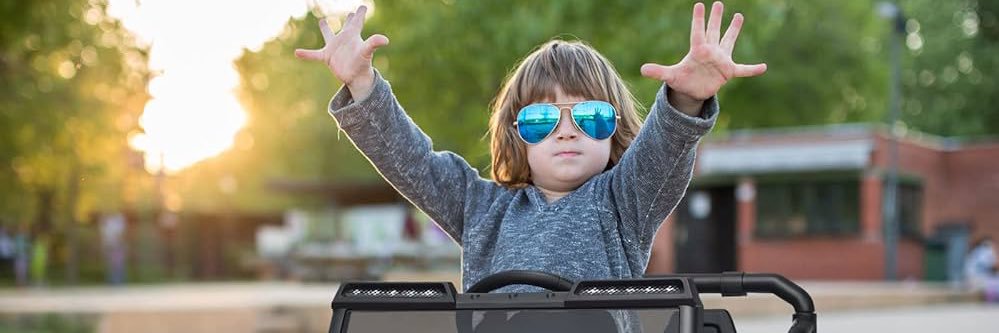 Chris’ Lil bror banner