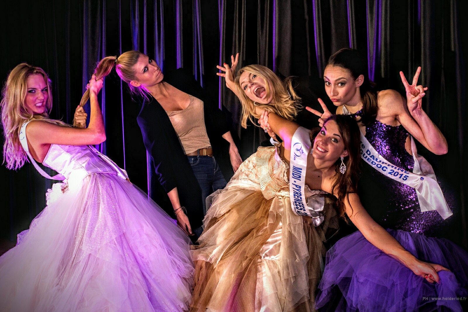 EmilySegOFF's profile banner image