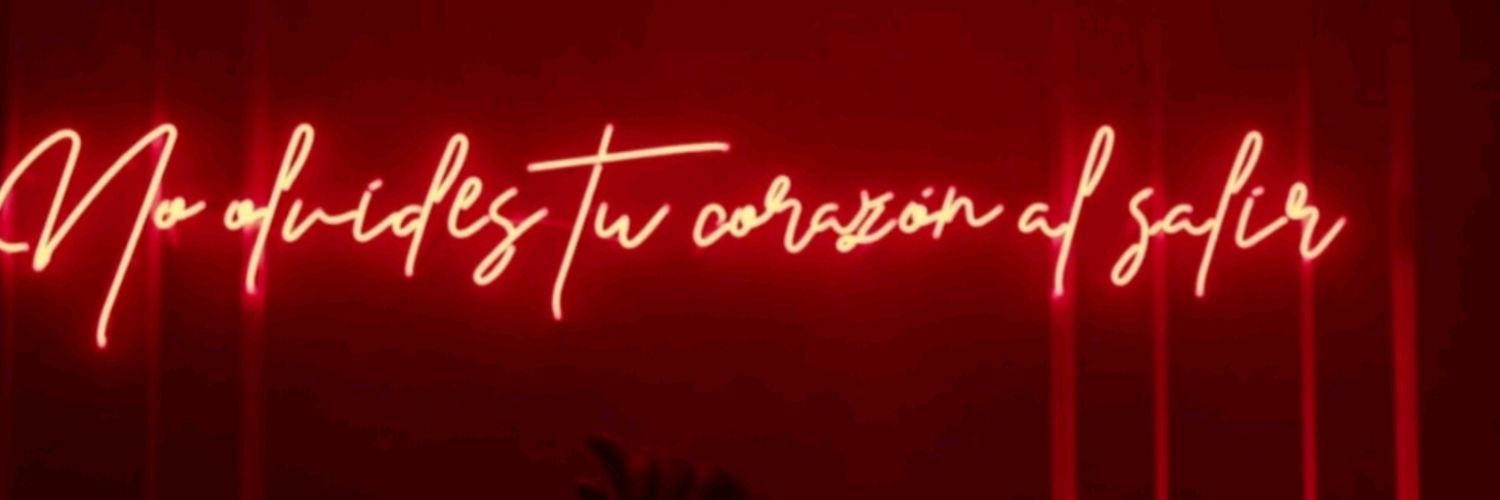 juliicalvoo's profile banner image