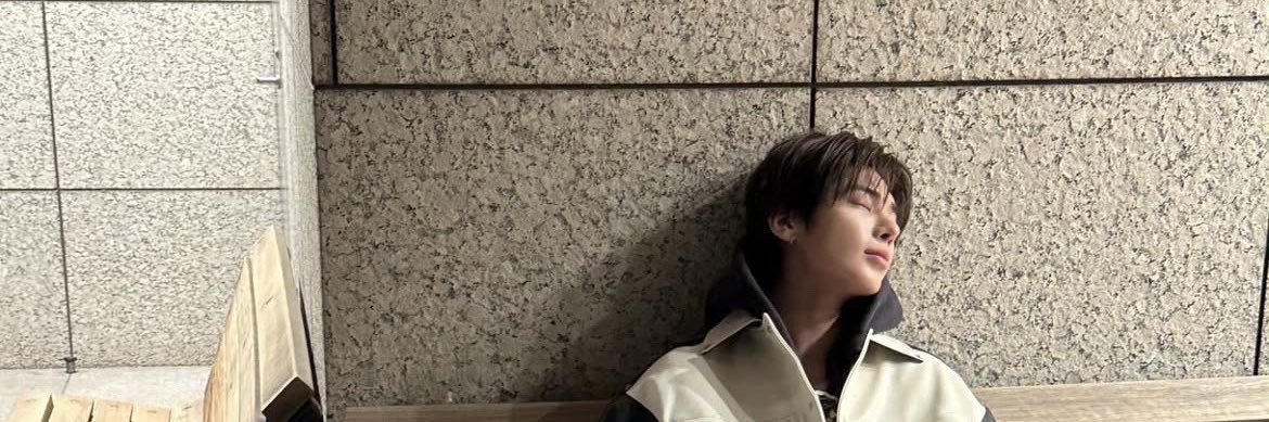 namuness's profile banner image