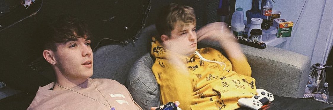 ashleerae2004's profile banner image