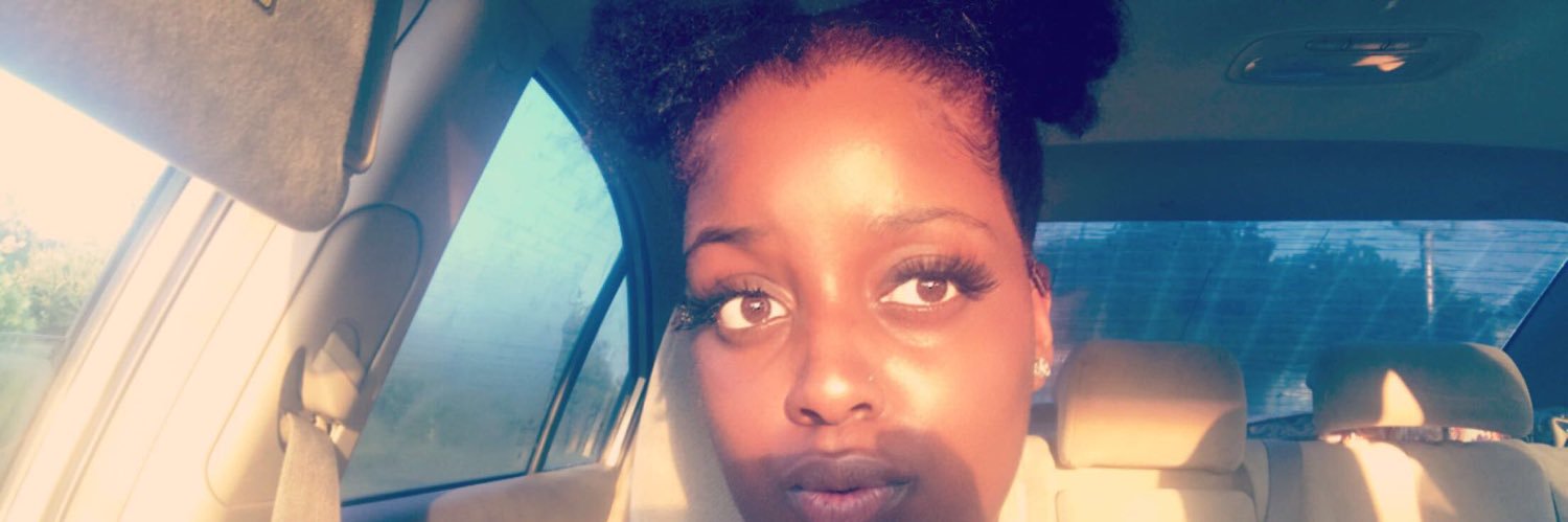 Queshaa_'s profile banner image
