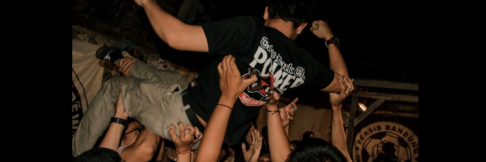 arifset46384's profile banner image