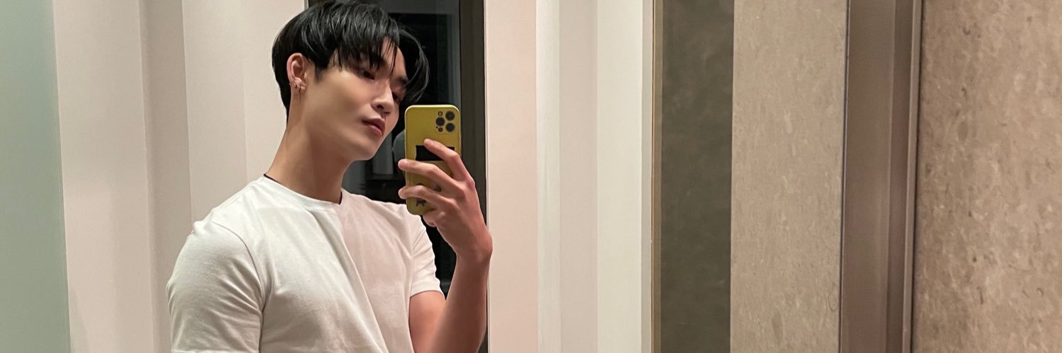 formoonlight_'s profile banner image