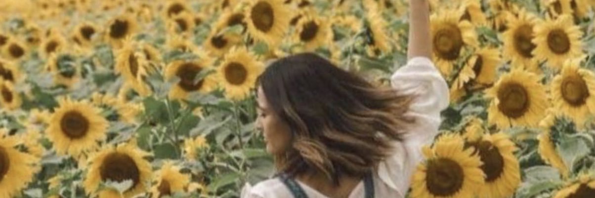 luzroka's profile banner image