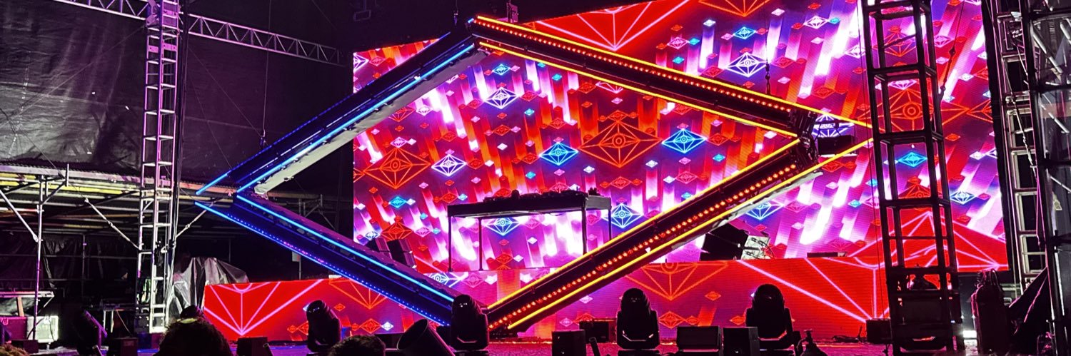 Carlitoessss's profile banner image