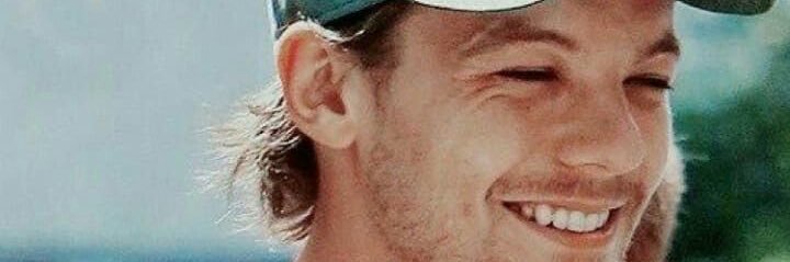 louenaa's profile banner image