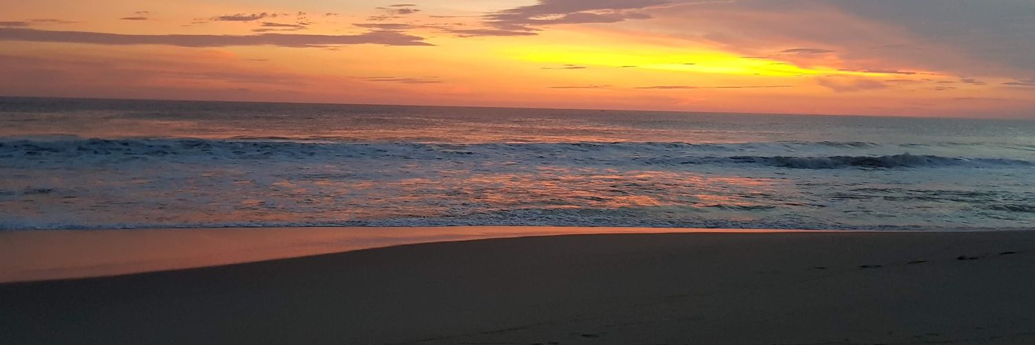 Livingforthead's profile banner image