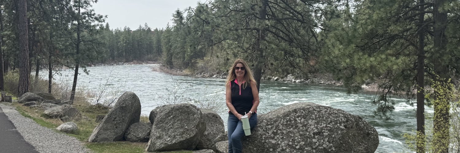 RhondaRLR's profile banner image