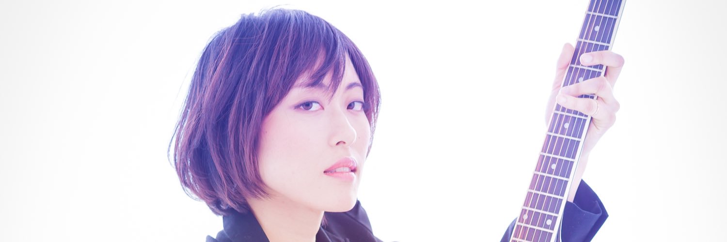 chieohtema's profile banner image