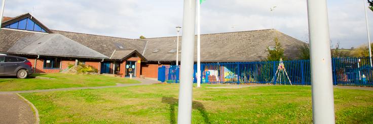 Ysgol y Ddwylan banner