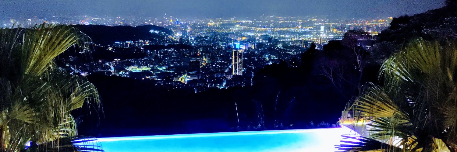 mos_hands's profile banner image