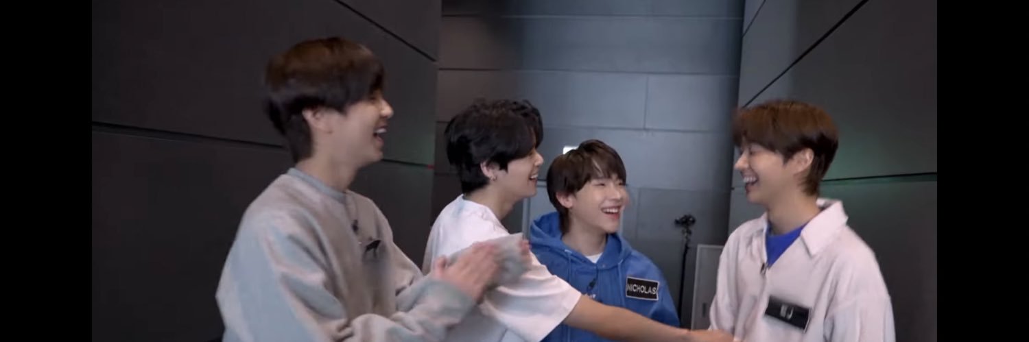 moonpy1325's profile banner image