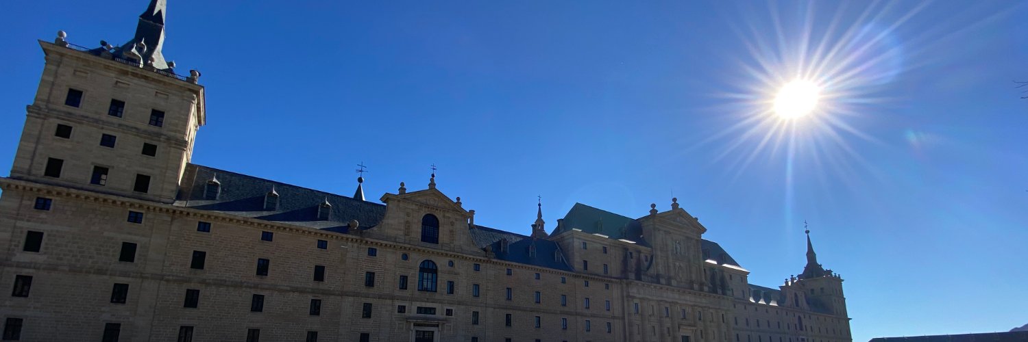 lailabecerril's profile banner image