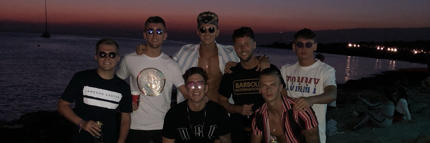 _BillySaunders's profile banner image