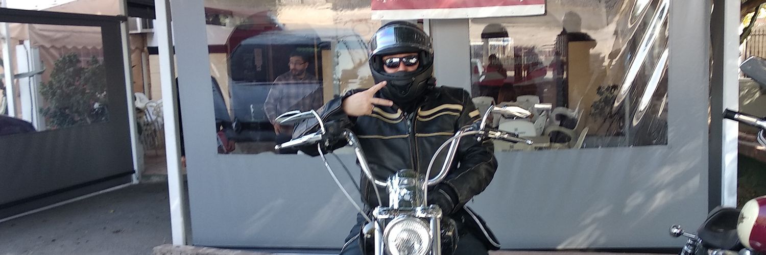 AlbertoTito77's profile banner image