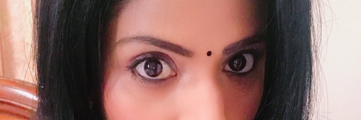 actorsadhana's profile banner image