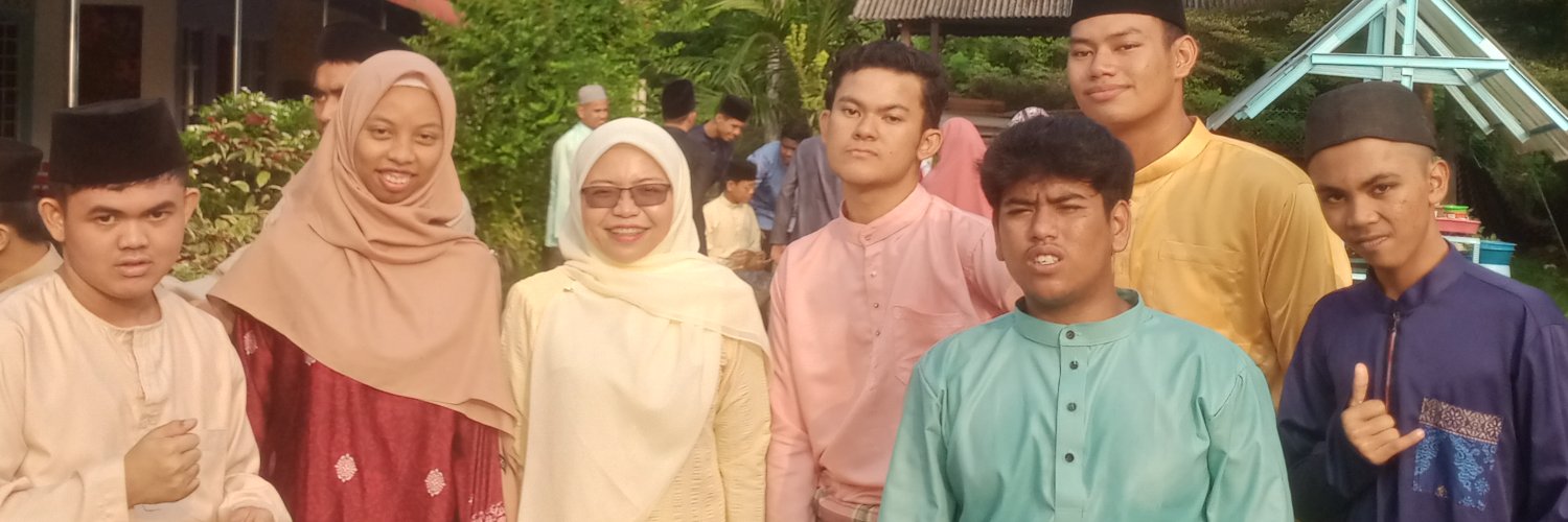 nabilabayek's profile banner image