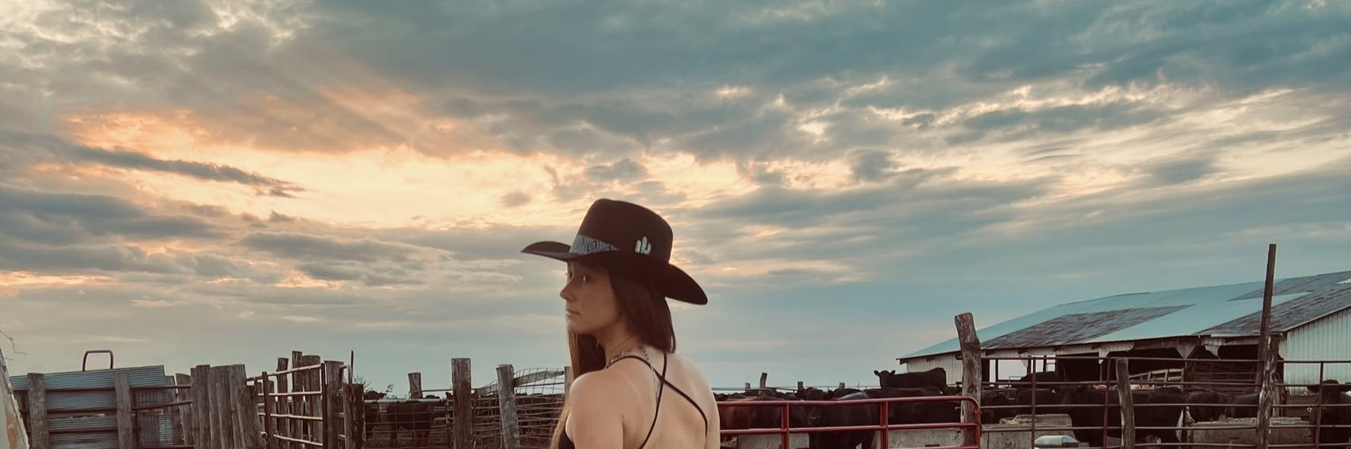 Macy banner