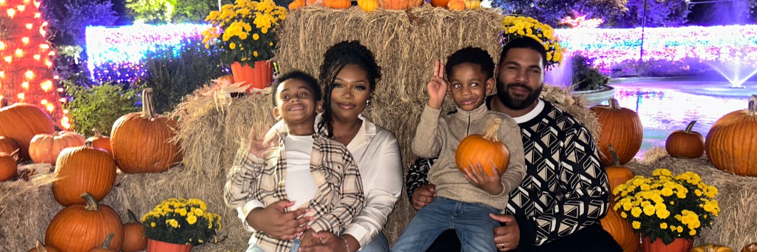 WithLoveNell's profile banner image