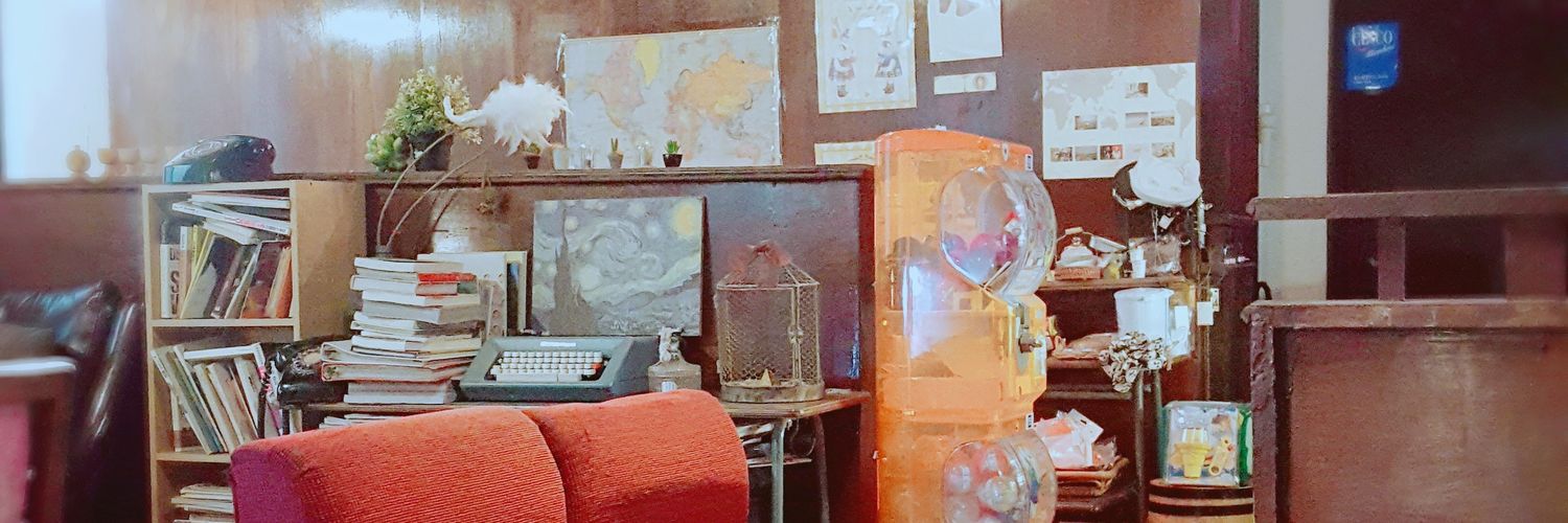 delmnd's profile banner image