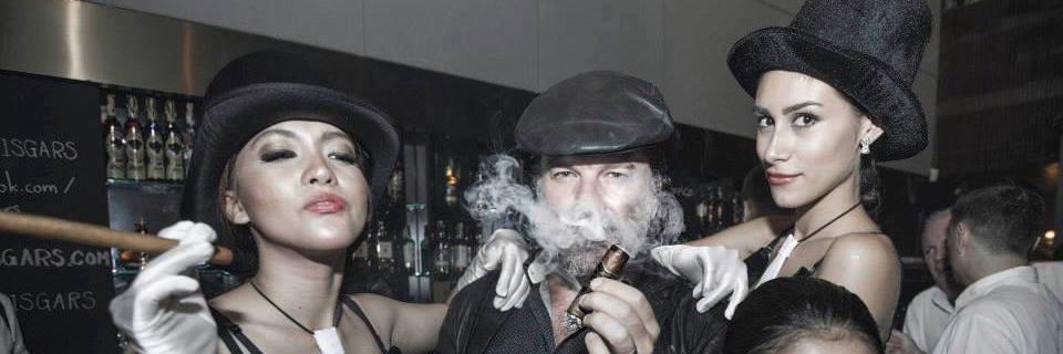 manboloh's profile banner image