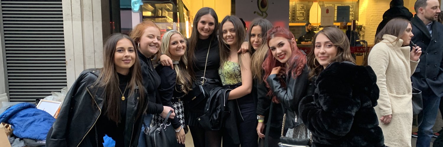 daniellelight__'s profile banner image