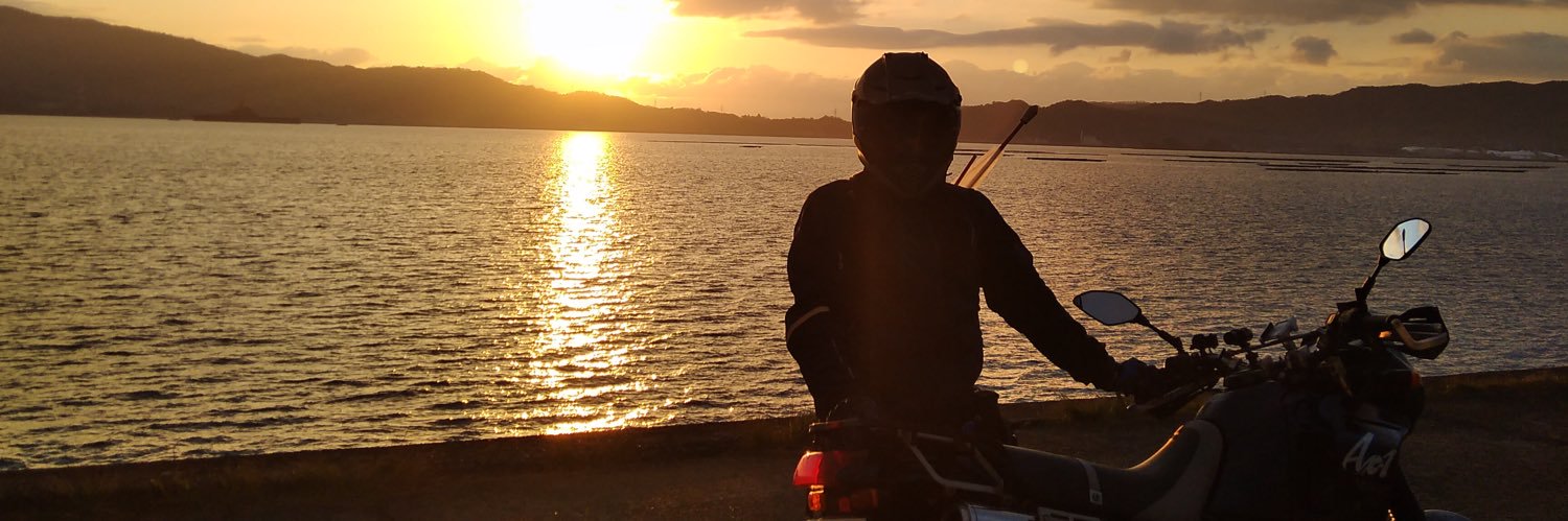 AX-1トモカズ banner