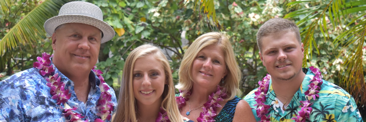 Karen2144's profile banner image
