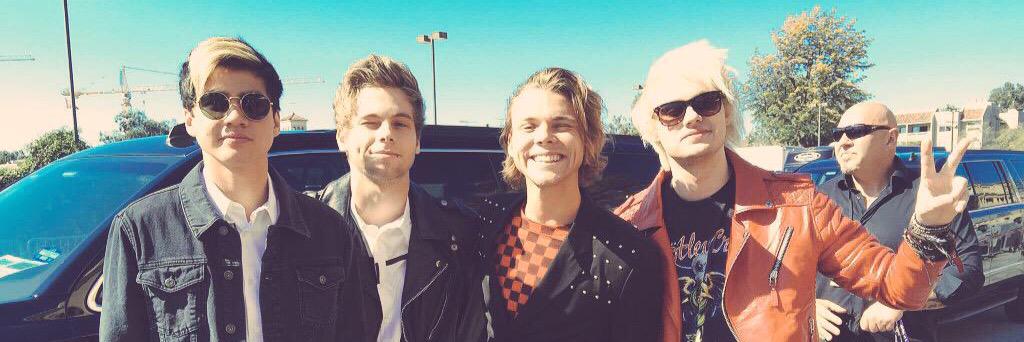 5SOSxFOLLOWx's profile banner image