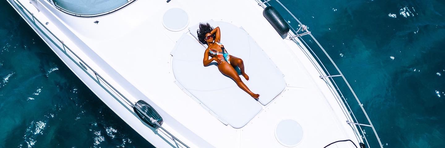 TinaRayee's profile banner image