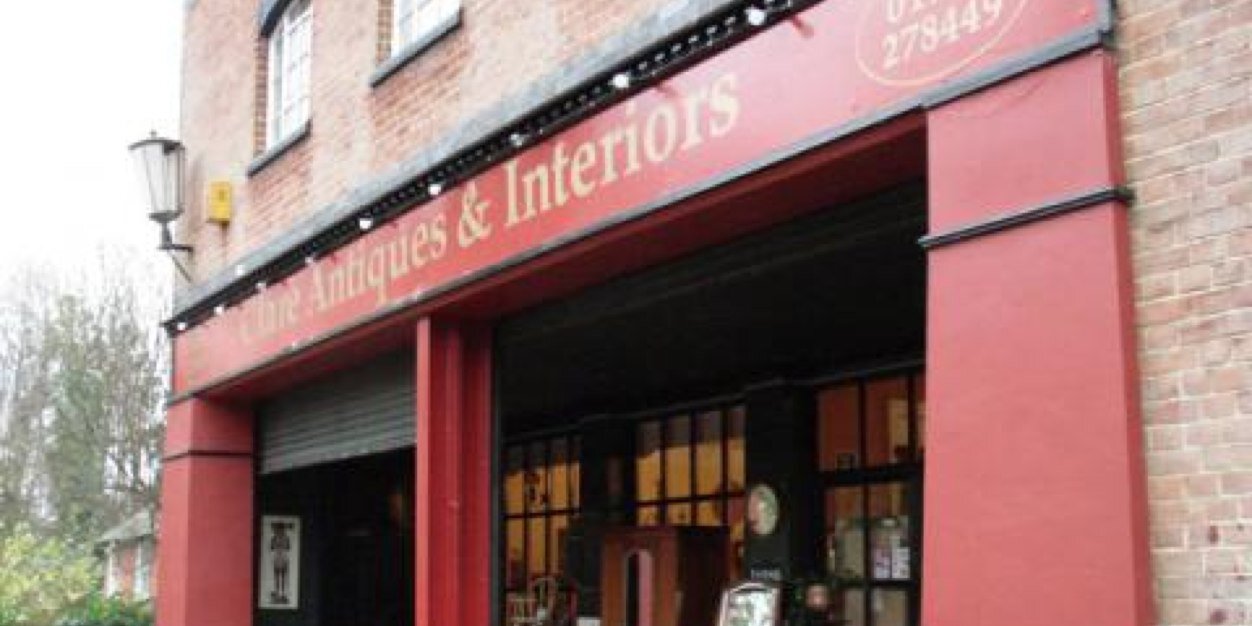 clareantiques's profile banner image