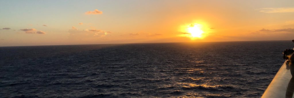 iheartabeach's profile banner image