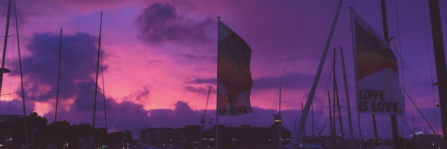 YeahItsIlona's profile banner image