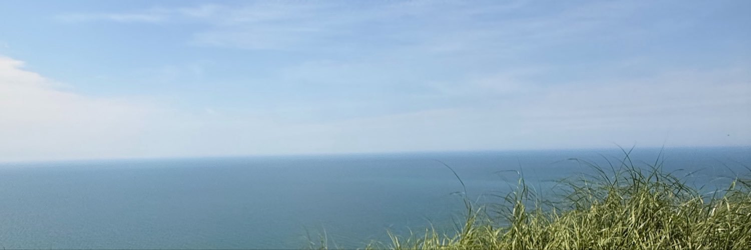 emileeweberr's profile banner image